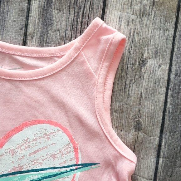 **Size 24M Only**Nike Little Girls Heart Logo Graphic Bike Short Set - Picture 5 of 13